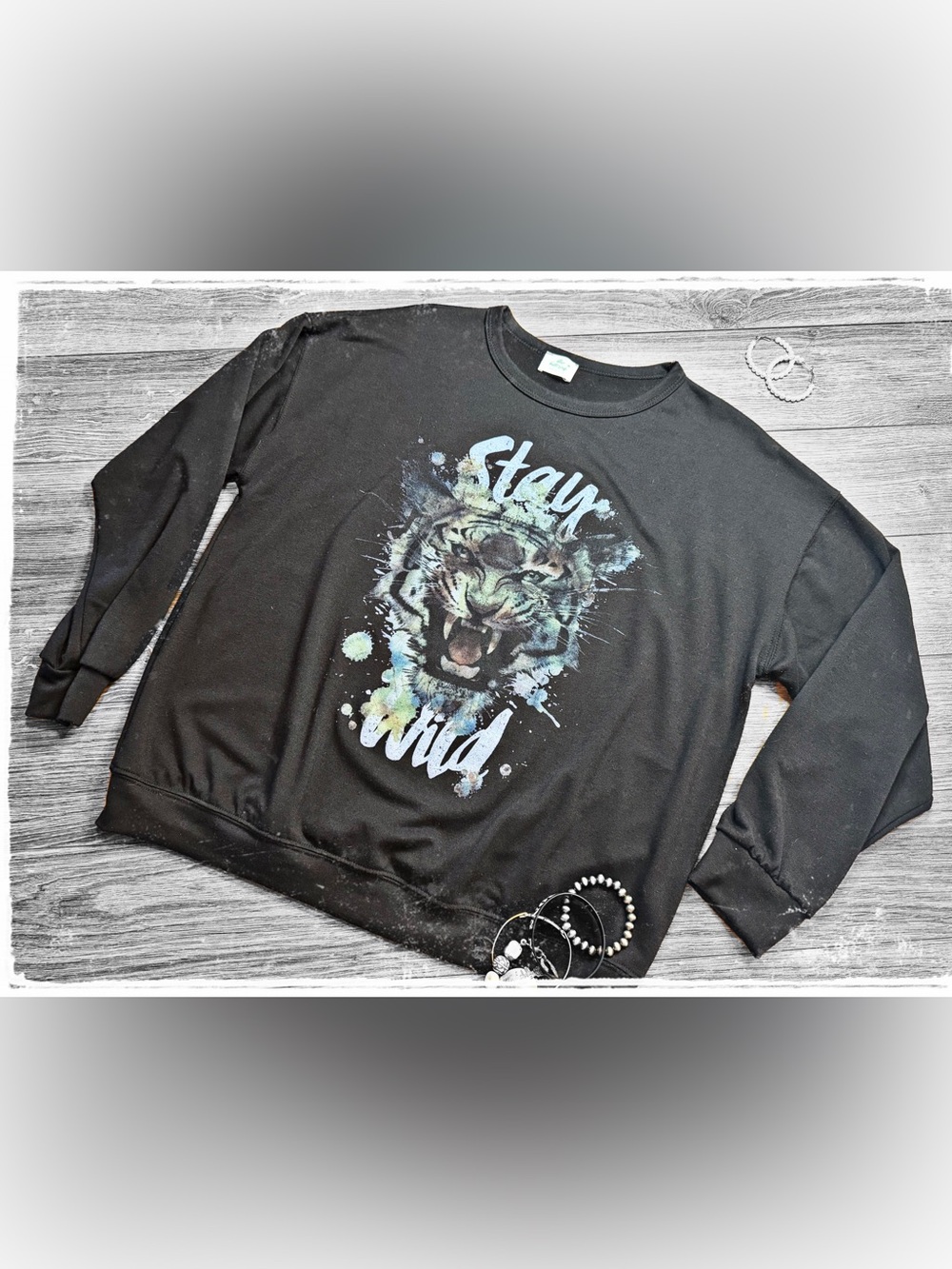 Stay Wild Graphic Long Sleeve Tee - Black